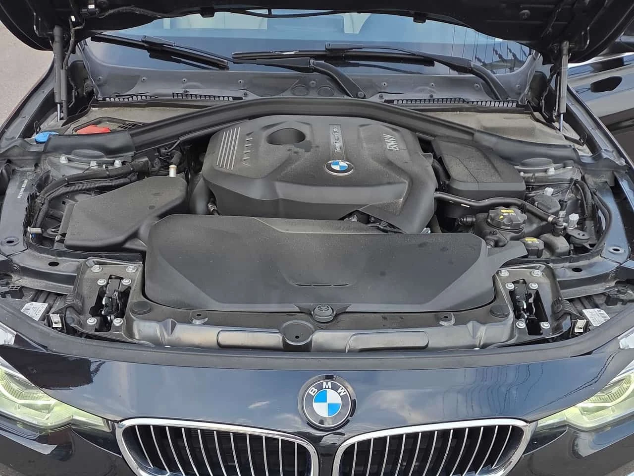 BMW 330 * 330i xDrive * CARFAX * ЦЕНА ДО БГ, снимка 14 - Автомобили и джипове - 53950978