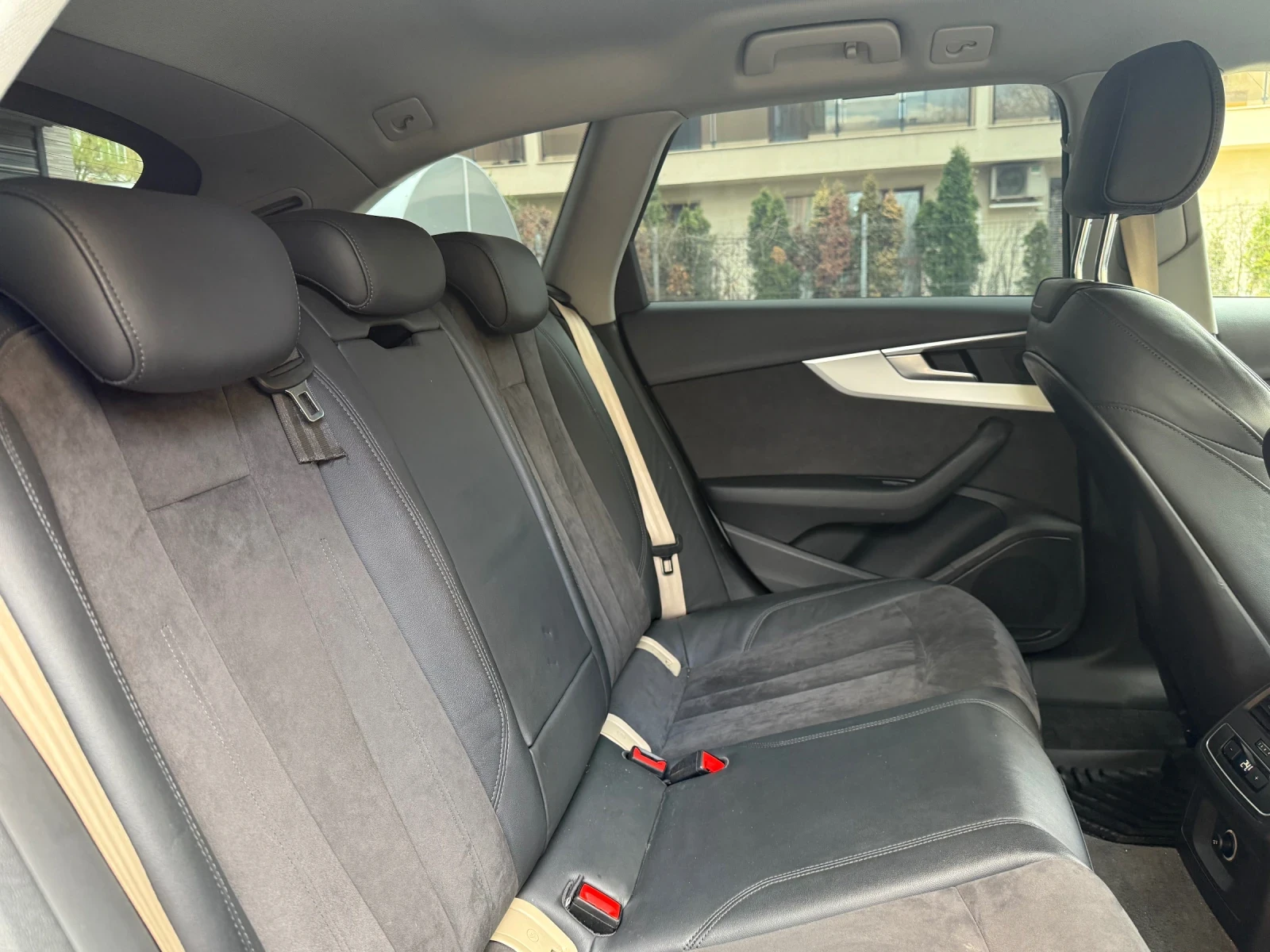 Audi A4 B9 190 кс Quatrro S Inerior | RS джанти, снимка 13 - Автомобили и джипове - 54157638