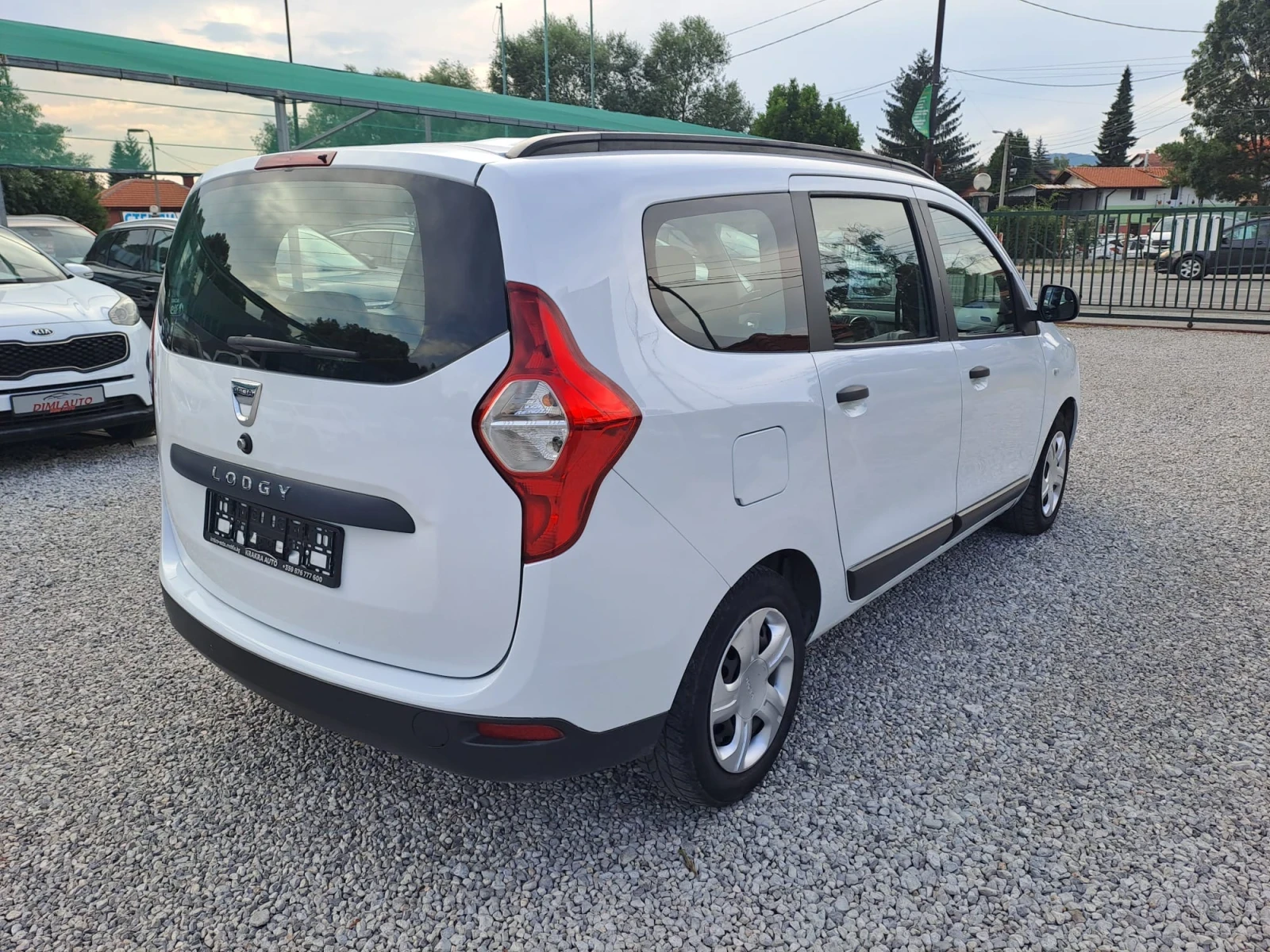 Dacia Lodgy 1.6i    7 ����� | Mobile.bg � ����������� 6