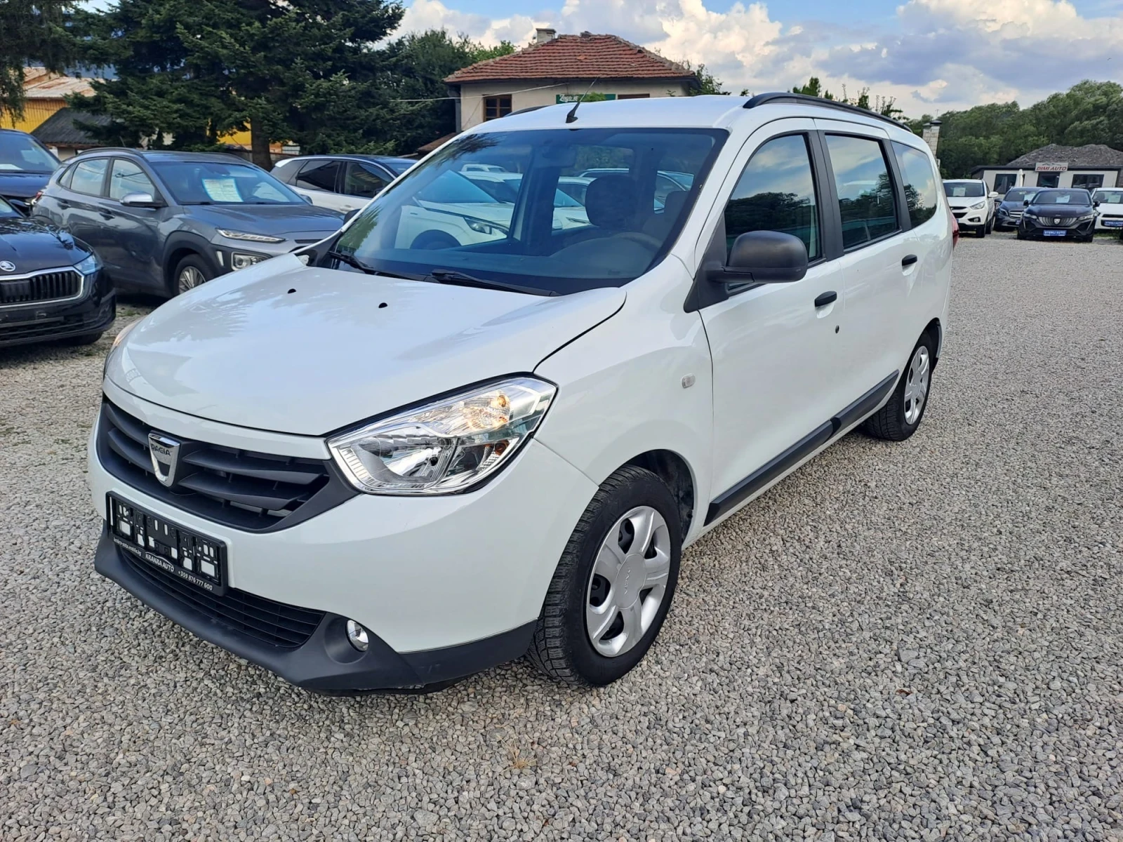 Dacia Lodgy 1.6i    7 ����� | Mobile.bg � ����������� 2