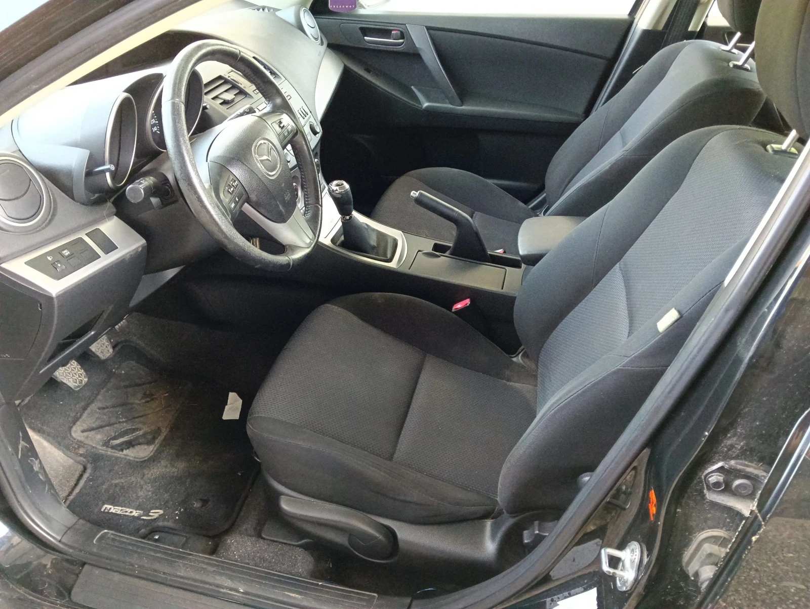Mazda 3 1.6HDi / 115кс. / НА ЧАСТИ , снимка 8 - Автомобили и джипове - 55351123