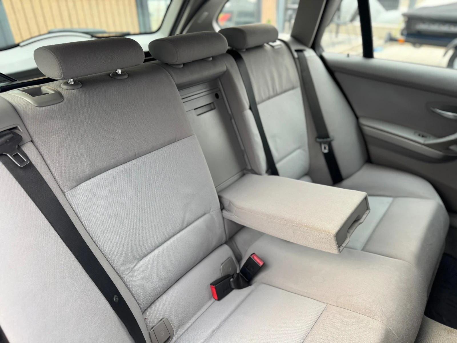 BMW 320 Automatic , Navi, снимка 12 - Автомобили и джипове - 55527501