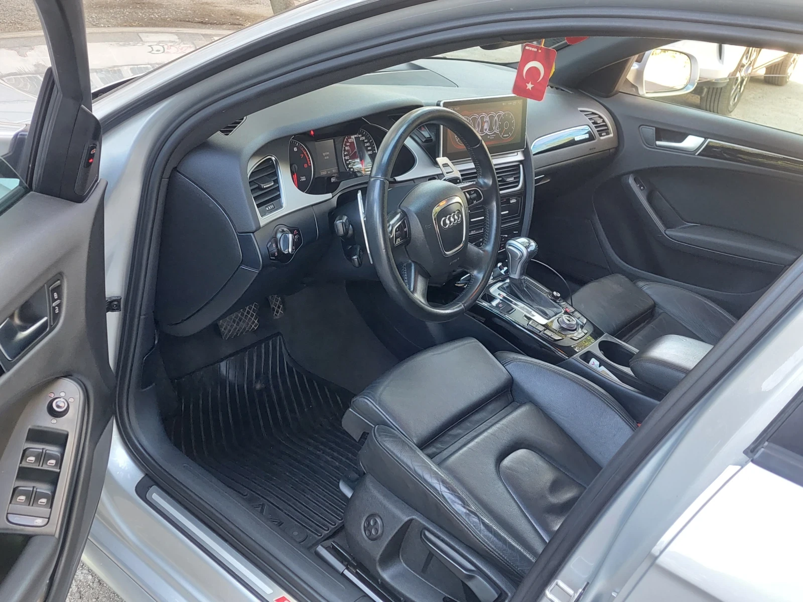 Audi A4 3XS LINE FULL EXTRI, снимка 7 - Автомобили и джипове - 56155473