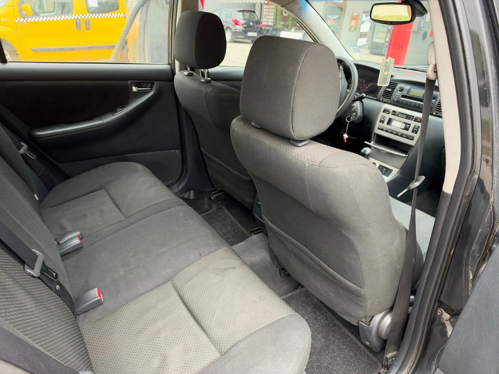Toyota Corolla 1.4 d4d, снимка 11 - Автомобили и джипове - 56232433