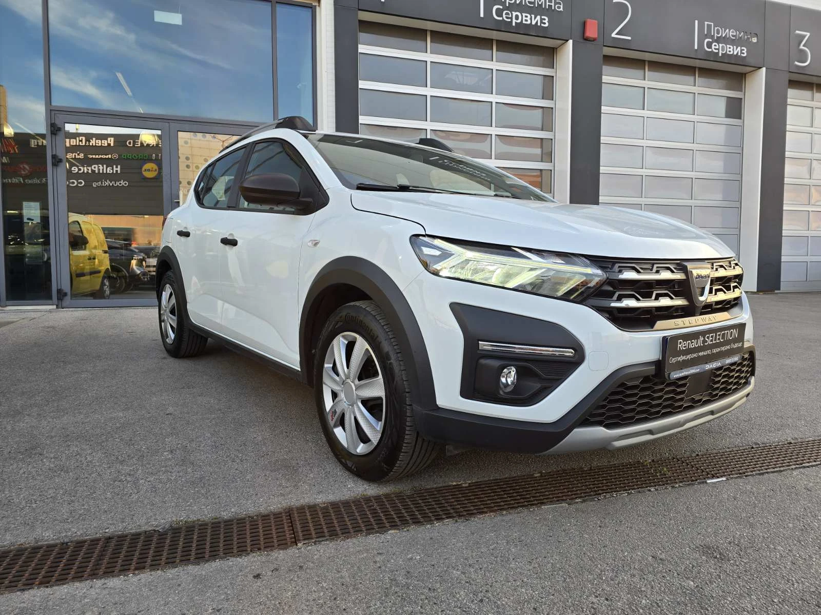 Dacia Sandero 1.0 TCe 90 Stop&Start  | Mobile.bg � ����������� 2