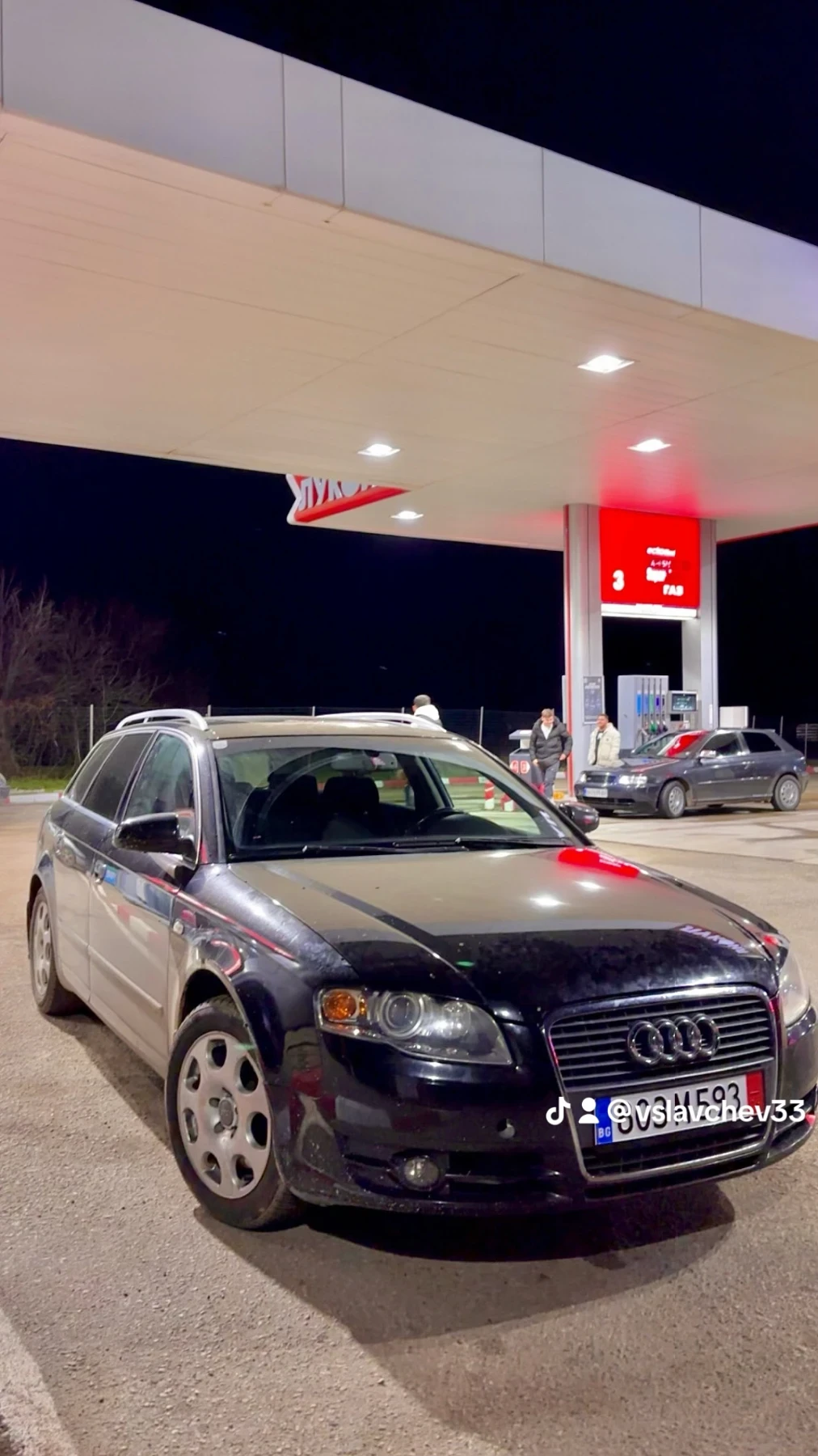 Audi A4, снимка 5 - Автомобили и джипове - 56615681
