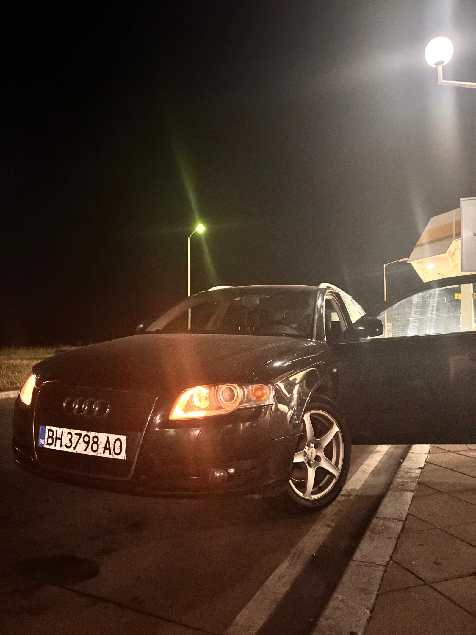 Audi A4, снимка 2 - Автомобили и джипове - 56615681