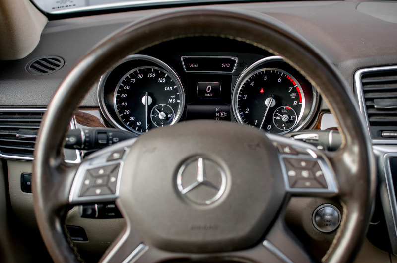 Mercedes-Benz ML 350 Личен автомобил, реални км !!, снимка 4 - Автомобили и джипове - 46450233