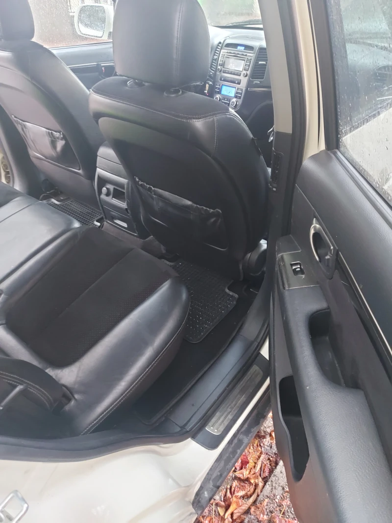 Hyundai Santa fe, снимка 11 - Автомобили и джипове - 47395316