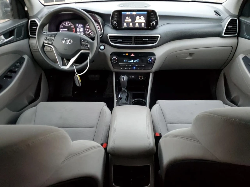 Hyundai Tucson, снимка 8 - Автомобили и джипове - 48815229