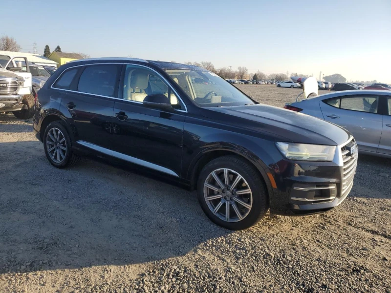 Audi Q7, снимка 3 - Автомобили и джипове - 49497668