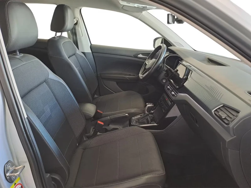 VW T-Cross STYLE/150HP/DSG/AHK/NAVI/CAM/LED/351gpr, снимка 10 - Автомобили и джипове - 51769787