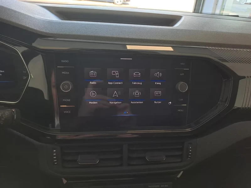 VW T-Cross STYLE/150HP/DSG/AHK/NAVI/CAM/LED/351gpr, снимка 9 - Автомобили и джипове - 51769787