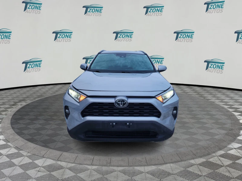 Toyota Rav4 XLE* AWD* АвтоКредит* (ЦЕНА ДО БГ), снимка 2 - Автомобили и джипове - 53391739