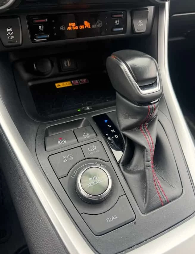 Toyota Rav4 XSE AWD/FULL!!!/360/HEAD UP/DIS/ОБДУХВАНЕ/ХИБРИД, снимка 11 - Автомобили и джипове - 53590620