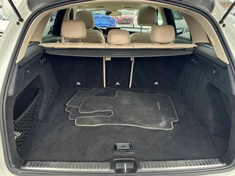 Mercedes-Benz GLC 300 * 4MATIC * ПОДГРЕВ * ПАМЕТ * PANO, снимка 16 - Автомобили и джипове - 54812327
