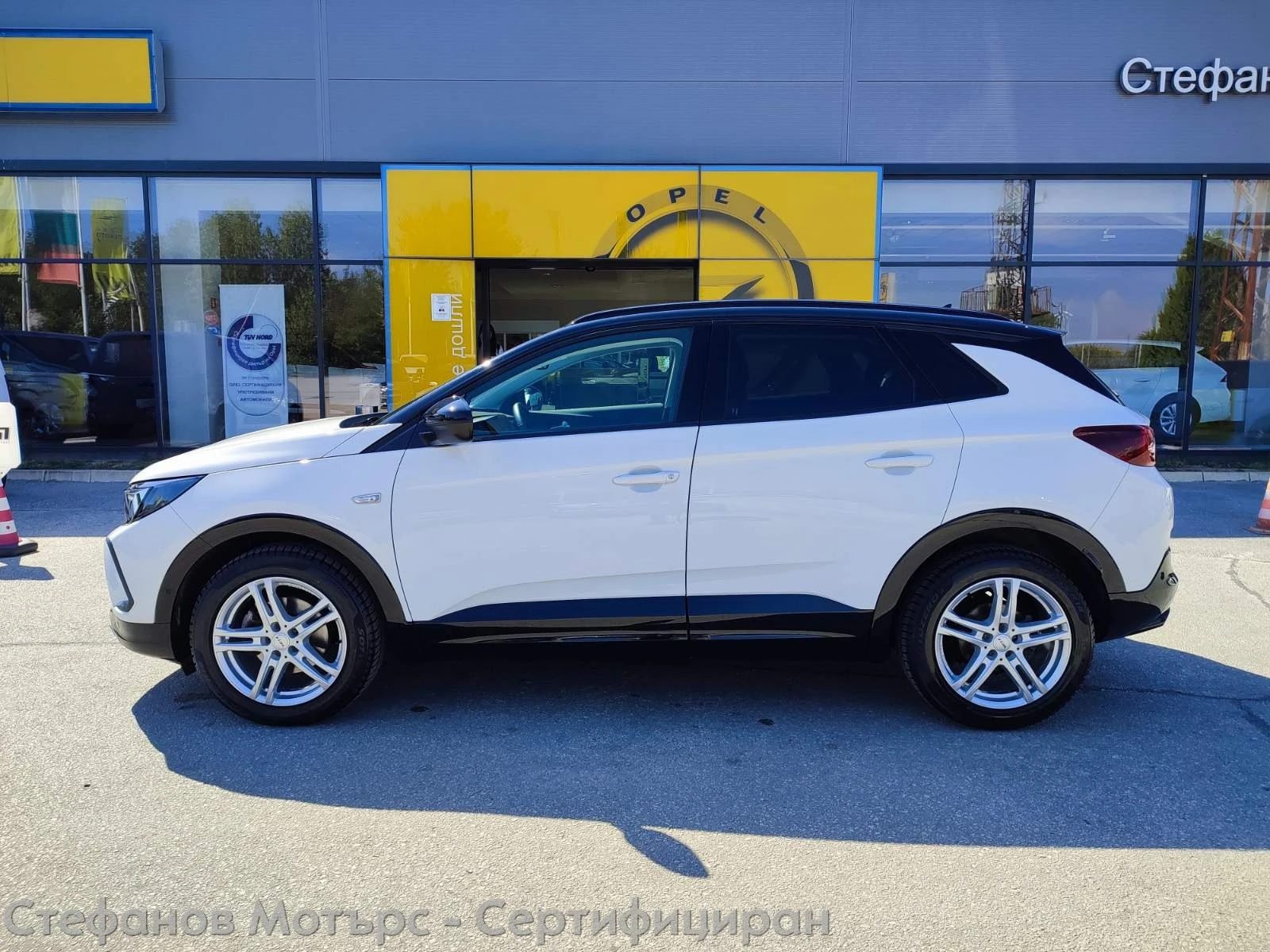 Opel Grandland X GS Line 1.2 Turbo (130HP) AT8 - изображение 4