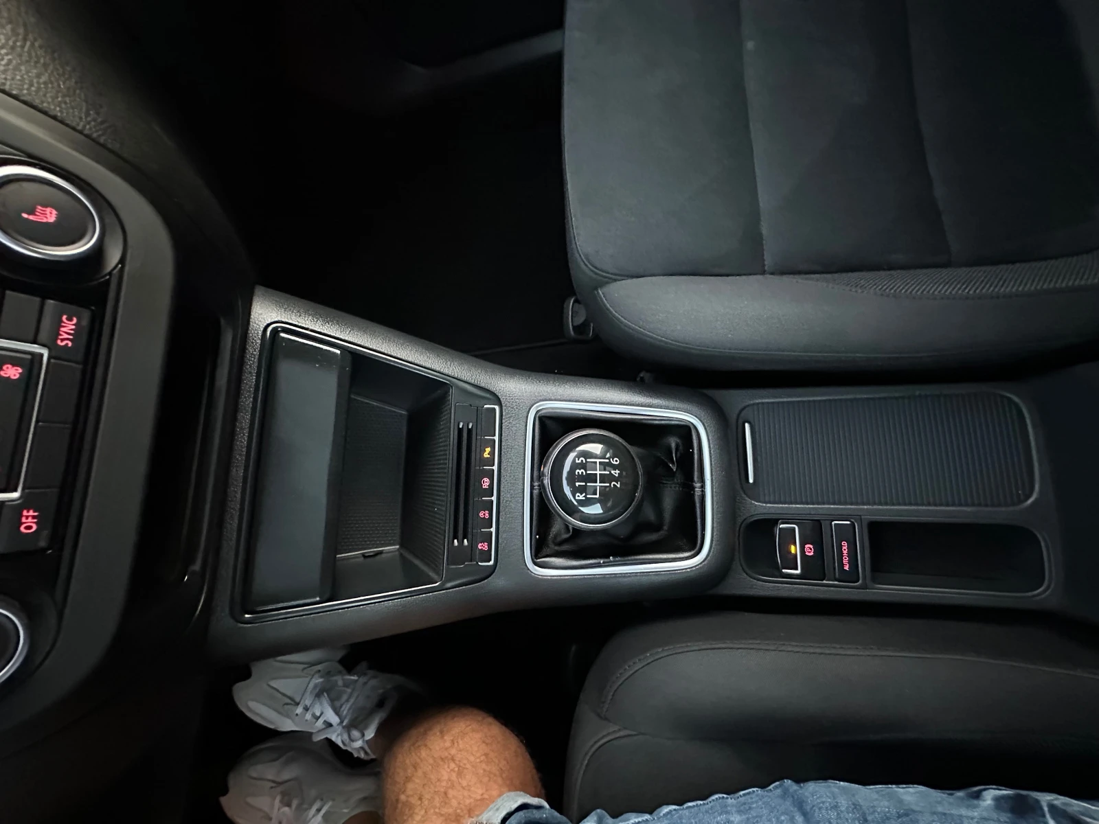 VW Tiguan BENZIN* FACE* LED* PANORAMA | Mobile.bg   15