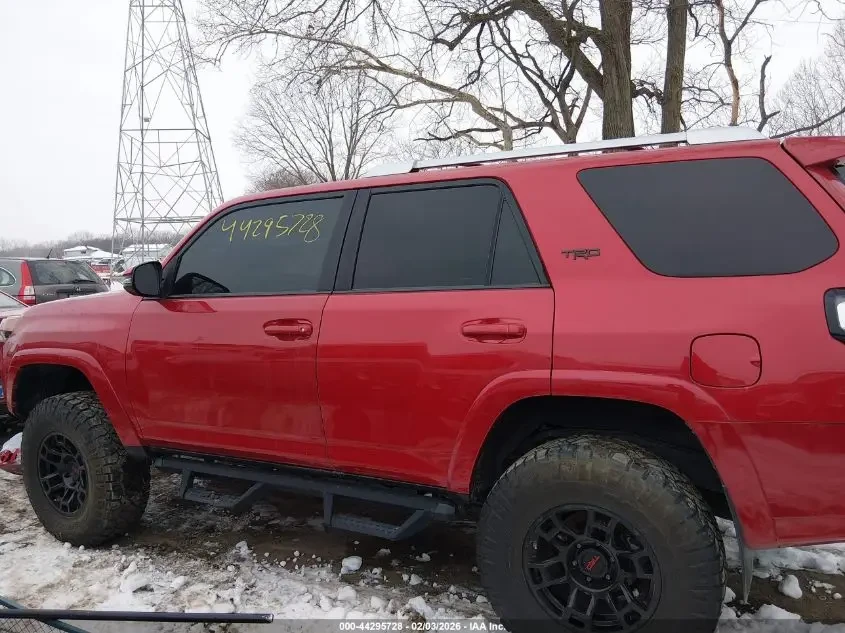 Toyota 4runner SR5 PREMIUM - изображение 8