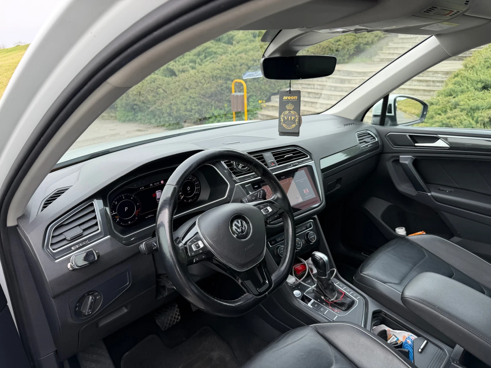 VW Tiguan 2.0tdi 150hp, снимка 10 - Автомобили и джипове - 54207545