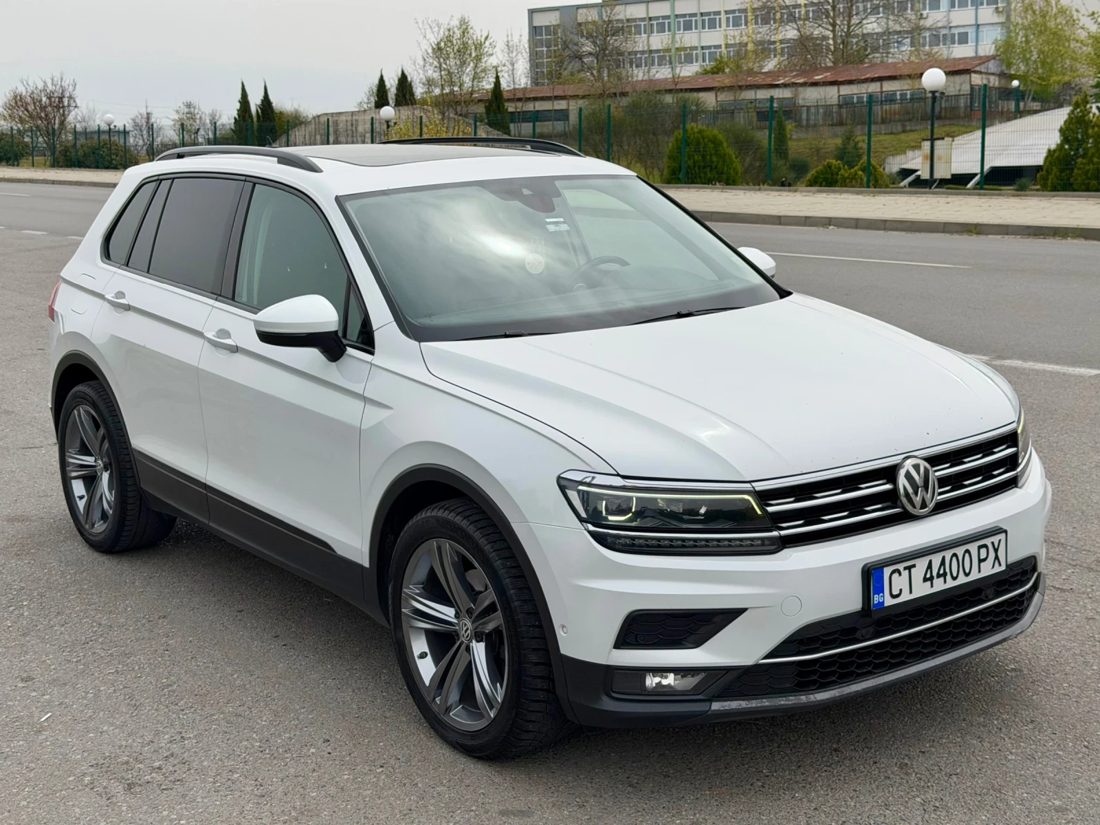 VW Tiguan 2.0tdi 150hp, снимка 5 - Автомобили и джипове - 54207545