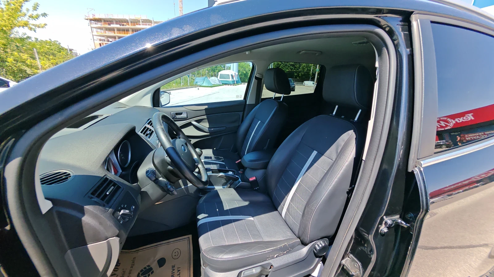 Ford Kuga 2, 5Т 4Х4 ШВЕЙЦАРИЯ ТИТАНИУМ , снимка 15 - Автомобили и джипове - 55100099