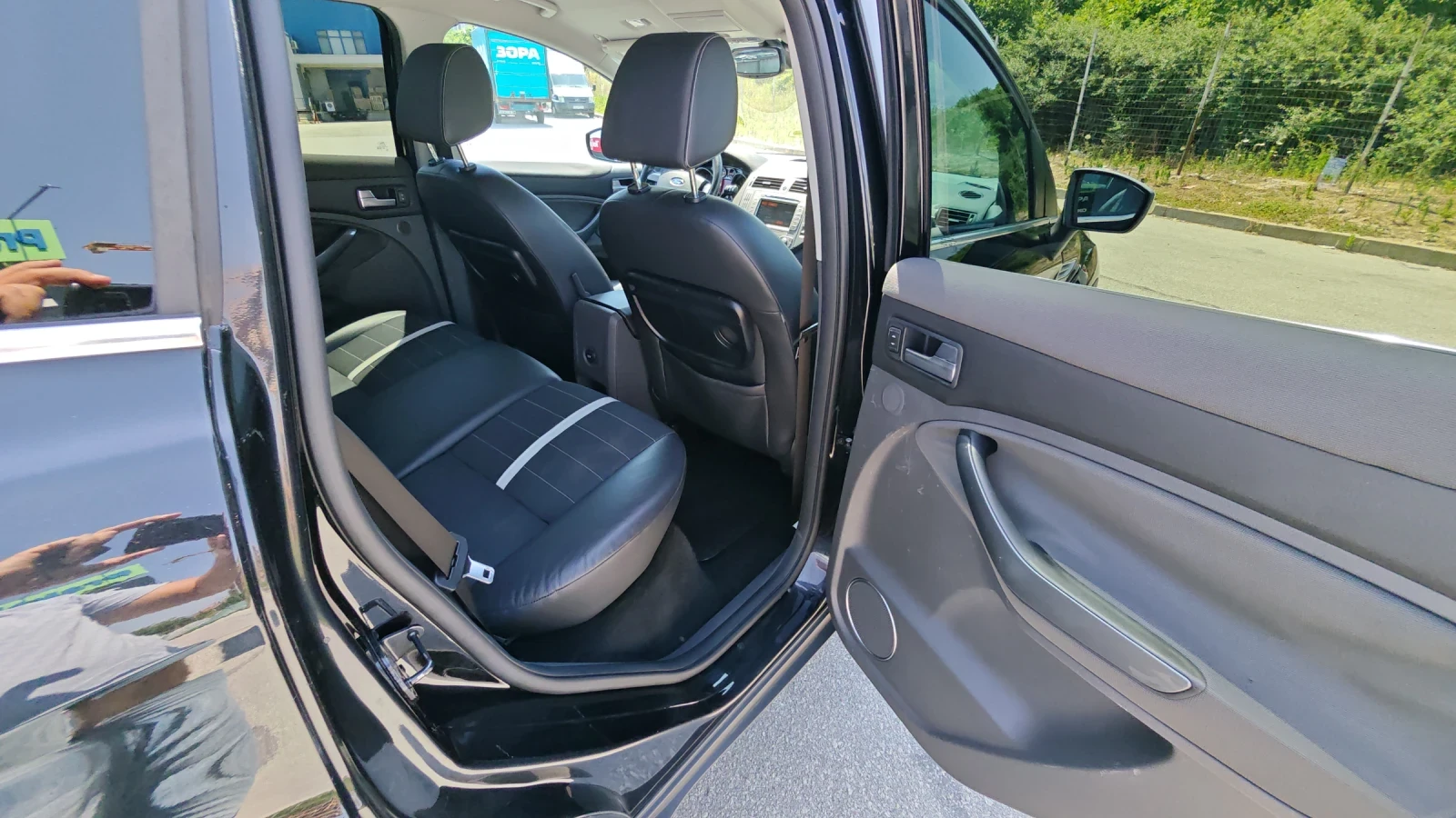 Ford Kuga 2, 5Т 4Х4 ШВЕЙЦАРИЯ ТИТАНИУМ , снимка 12 - Автомобили и джипове - 55100099