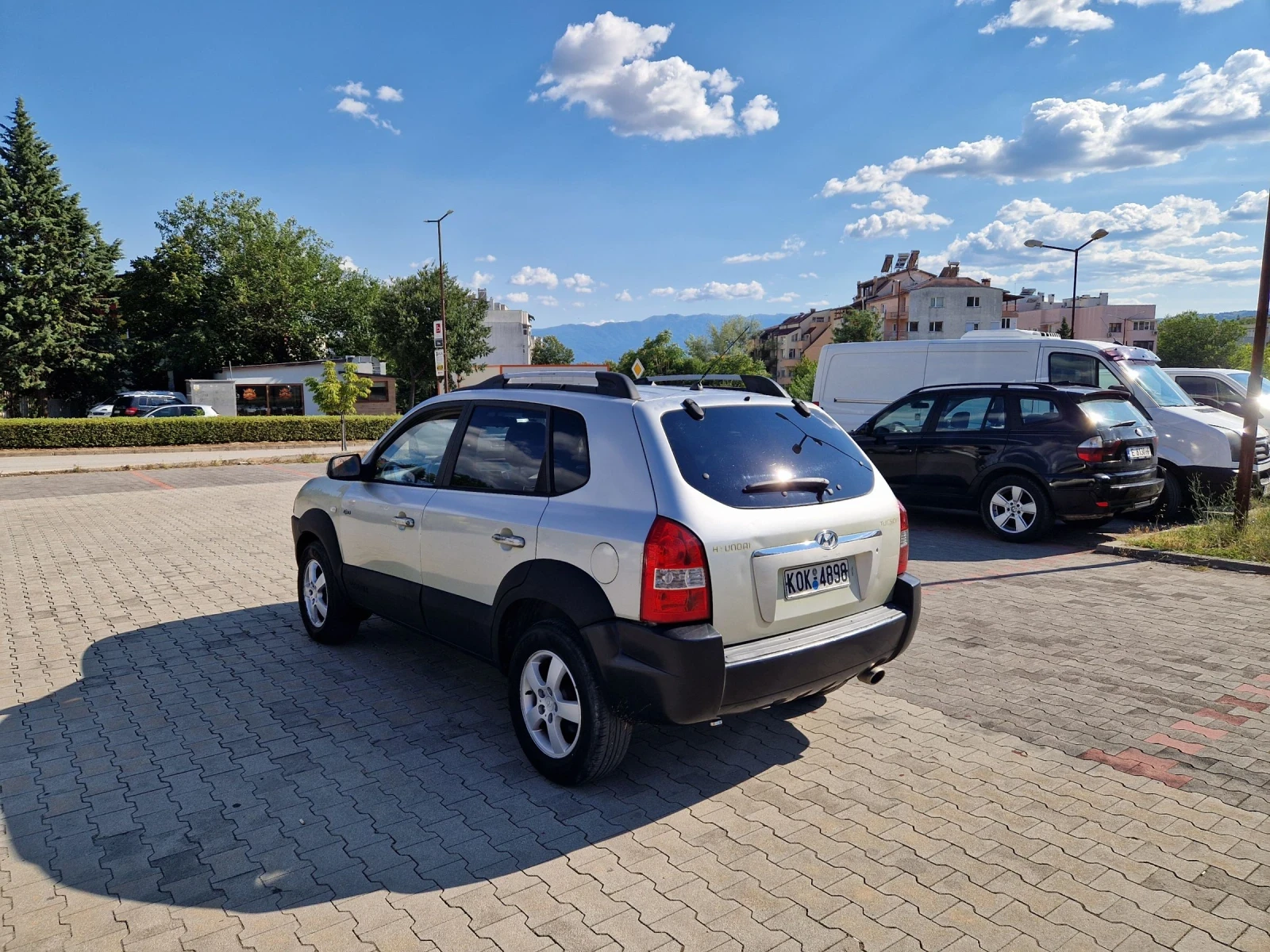 Hyundai Tucson 2.0i  4х4 + газ. уредба , снимка 6 - Автомобили и джипове - 55416397