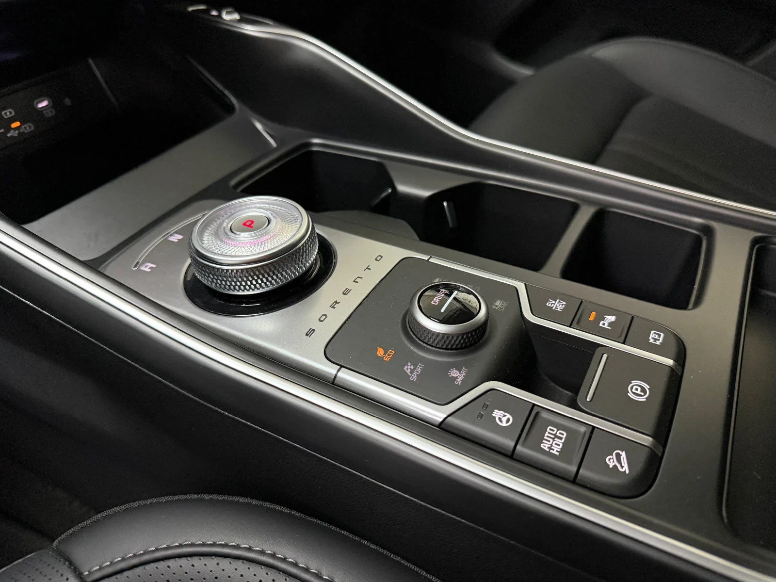 Kia Sorento 3280км * 2026* Plug-In Hybrid * AWD* , снимка 14 - Автомобили и джипове - 55740265