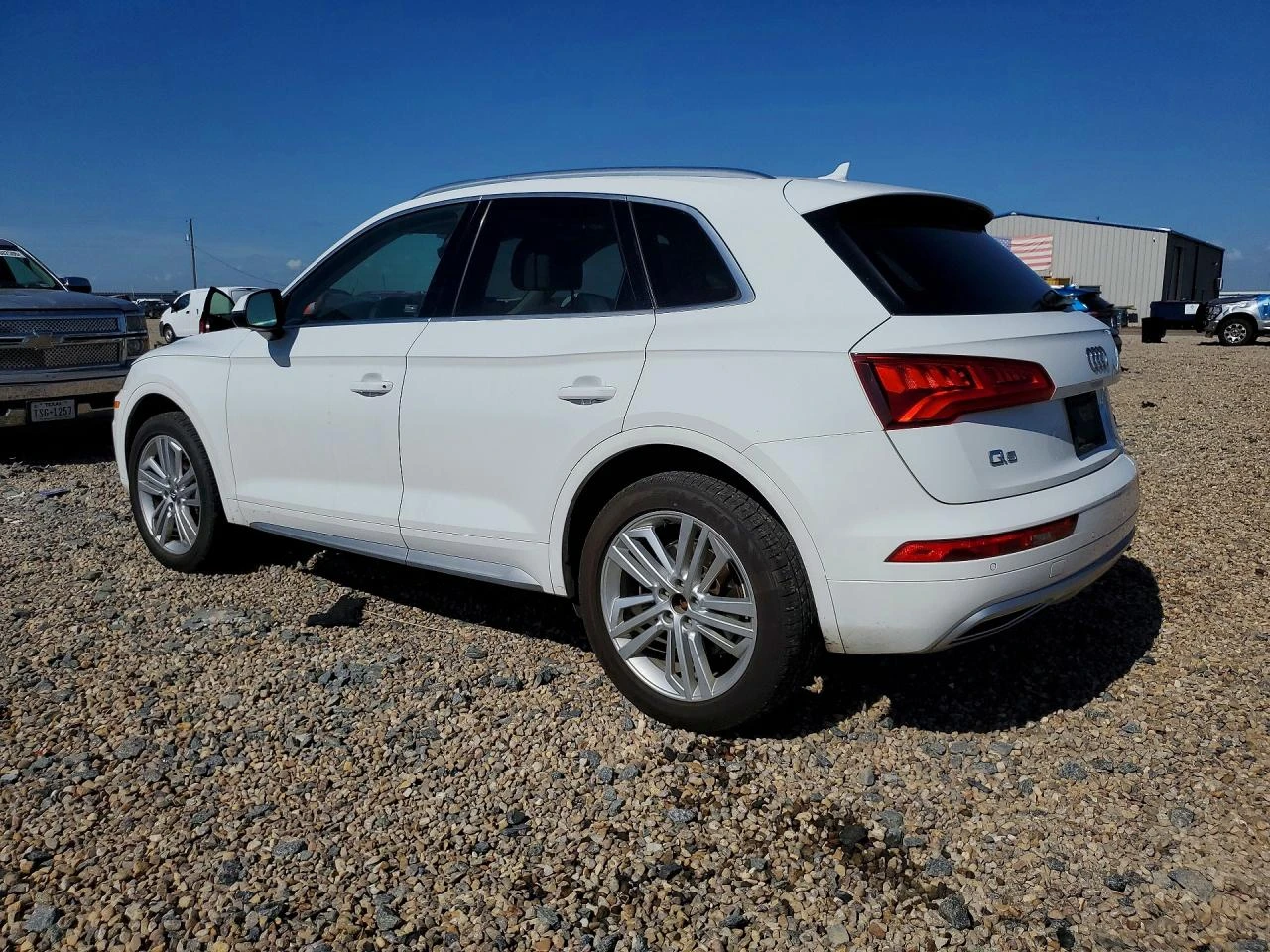 Audi Q5 2.0l Premium Plus, снимка 2 - Автомобили и джипове - 56084010