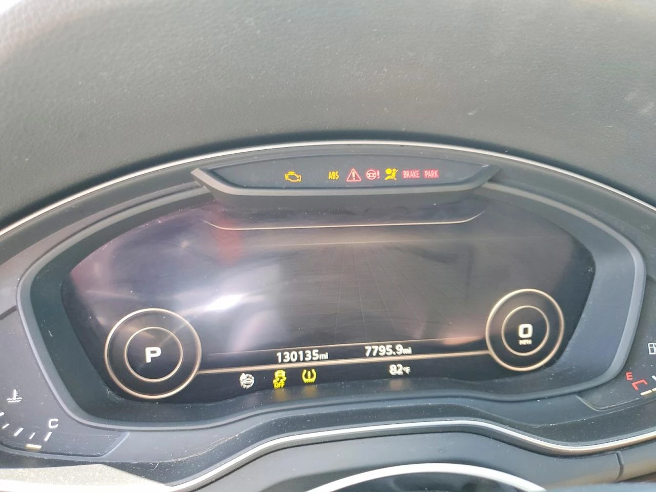 Audi Q5 2.0l Premium Plus, снимка 9 - Автомобили и джипове - 56084010