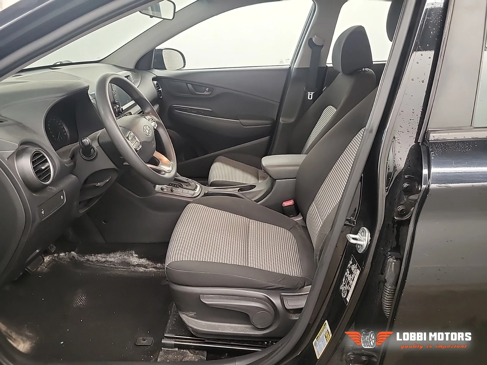 Hyundai Kona, снимка 5 - Автомобили и джипове - 56199284
