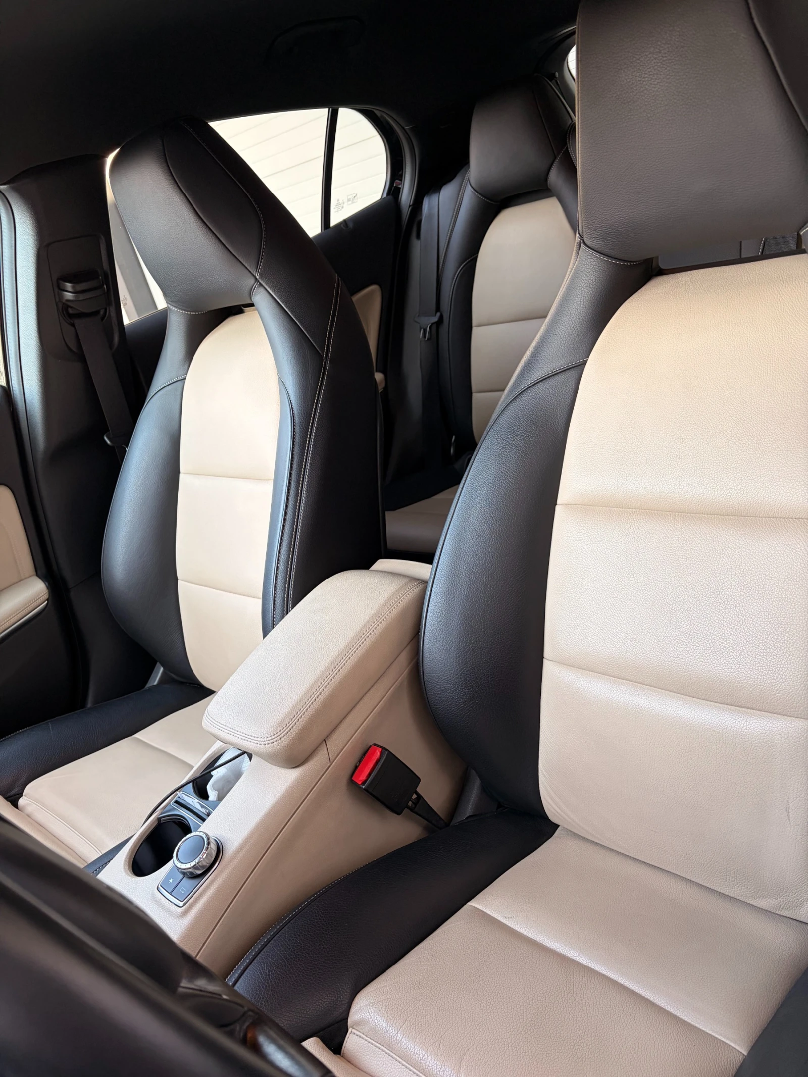 Mercedes-Benz GLA 220 4 matic, снимка 5 - Автомобили и джипове - 56240801