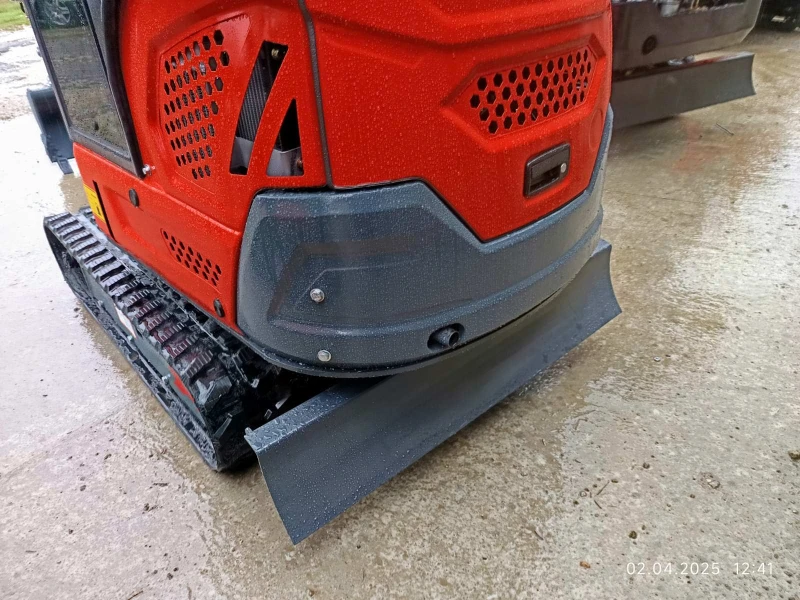 Багер Kobelco 2 TON чисто  НОВ 3 цилиндъра, снимка 6 - Индустриална техника - 53165084