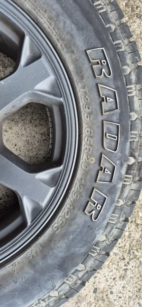Гуми Всесезонни 295/65R20, снимка 3