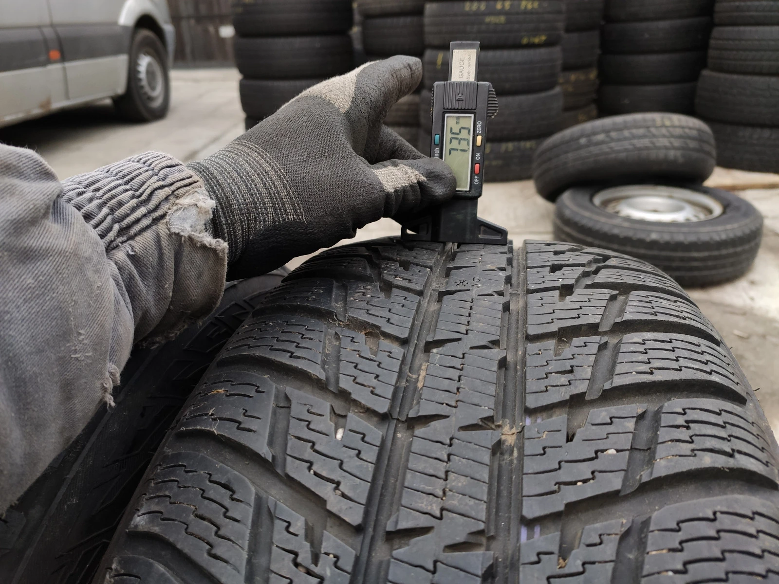  235/60R17 | Mobile.bg   5