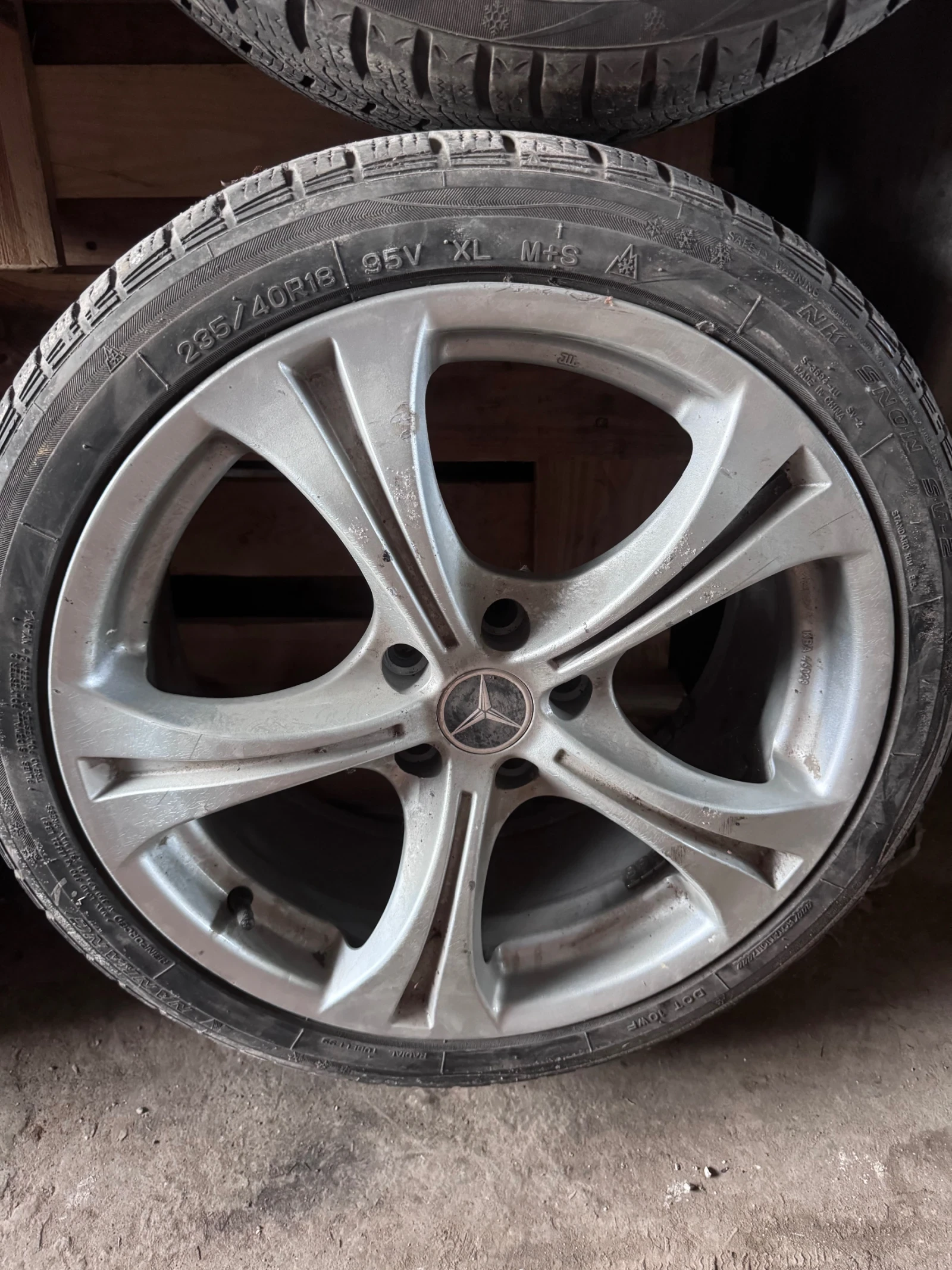 ���� � ������ 235/40R18 �� Mercedes-Benz | Mobile.bg � ����������� 1