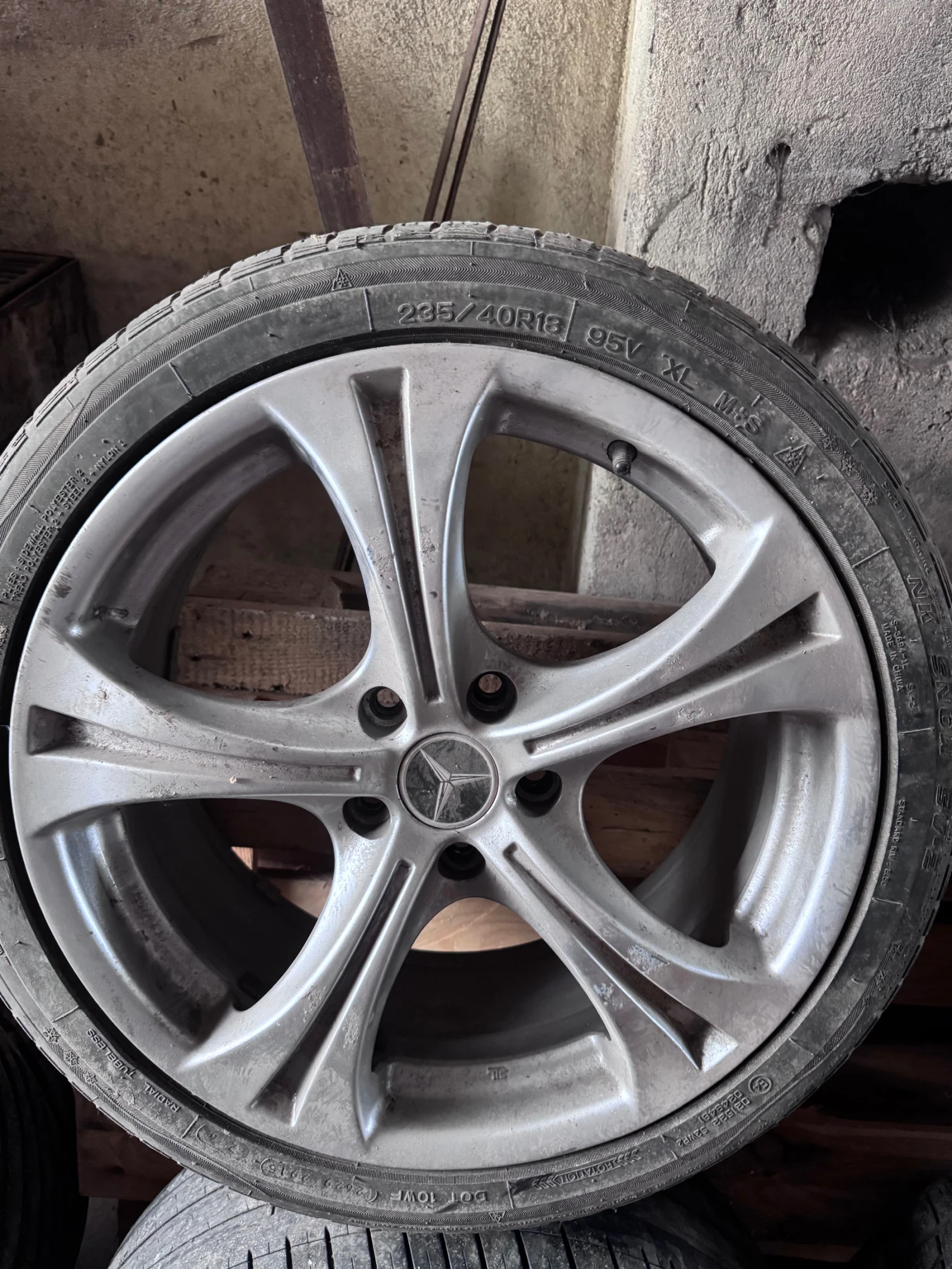 ���� � ������ 235/40R18 �� Mercedes-Benz | Mobile.bg � ����������� 3