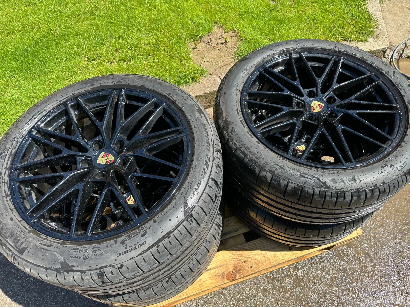 Гуми с джанти Pirelli 285/45R21