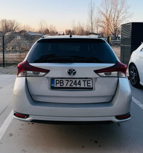 Toyota Auris TS Hybrid + GAS (Икономичен), снимка 4