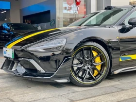 Xiaomi SU7 Ultra, снимка 2