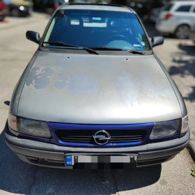 Opel Astra 1, 6i, снимка 1