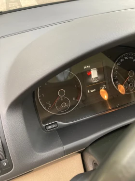 VW Touran - 16850 лв. / 8615.27 € - 64390641 8