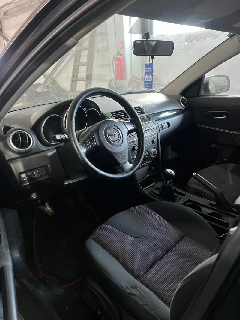 Mazda 3 1.6i, снимка 5 - Автомобили и джипове - 37040356