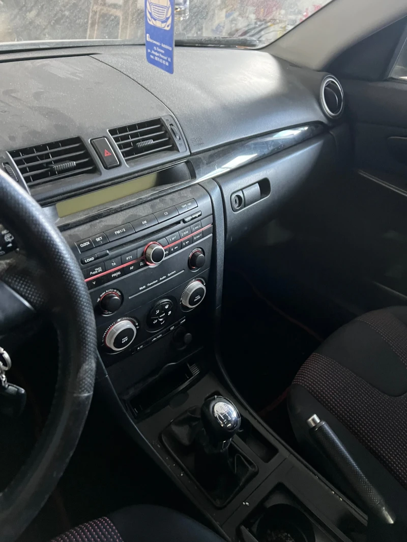 Mazda 3 1.6i, снимка 6 - Автомобили и джипове - 37040356