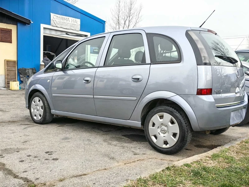 Opel Meriva 1.6 АВТОМАТИК, снимка 4 - Автомобили и джипове - 46355782