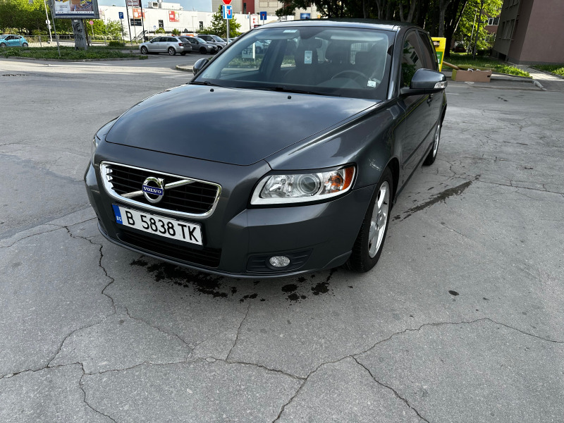 Volvo V50 1, 6 eHDI Final edition , снимка 2 - Автомобили и джипове - 46416122