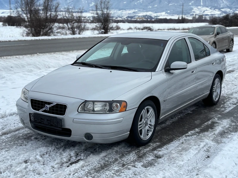 Volvo S60, снимка 2 - Автомобили и джипове - 48664802