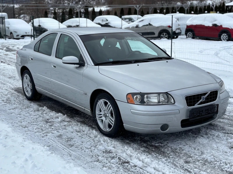 Volvo S60, снимка 1 - Автомобили и джипове - 48664802