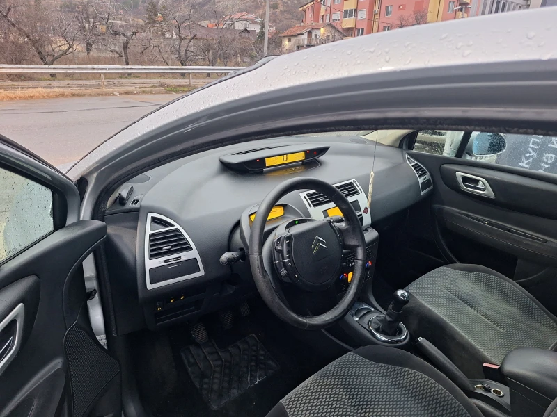 Citroen C4 1.6 HDI напално обслужен , снимка 13 - Автомобили и джипове - 48669037